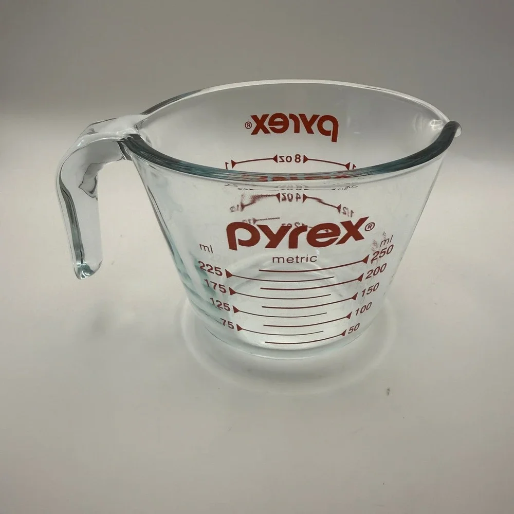 Pyrex 1 Cup Glass Measuring Cup Red Graphics 8oz 250ml Clear Made in USA